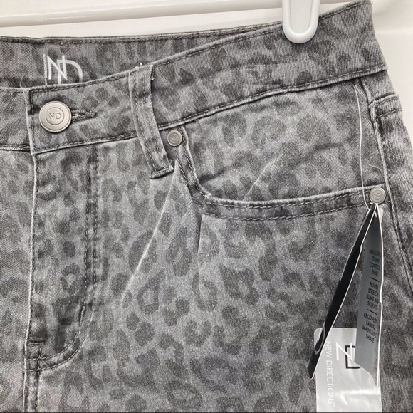 NWT New Directions Sleek Sculpt Cheetah Print Women’s Skinny Jeans Size 10R - Picture 5 of 12